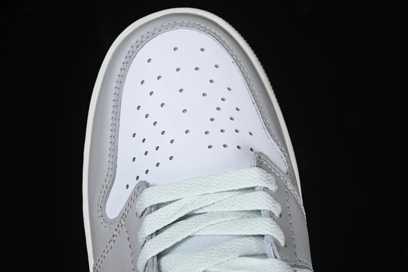 All Categories Air Jordan Jordan Series Basketball Shoes Air Jordan 1 Low G Version Pure Original Air Jordan 1 Low OG "CNY" AJ1 Joe 1 Year of the Snake Limited Silver Snake Low-top Retro Basketball Shoes HF3144-100
